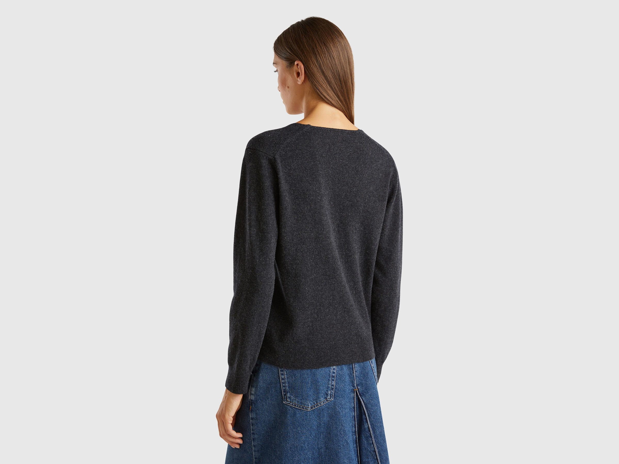 V NECK SWEATER L/S Femme image number 2